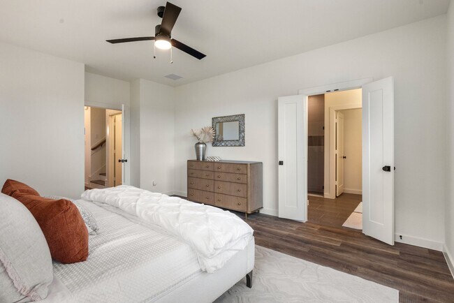 Building Photo - Elevated Living in Sundera at River Ranch | 4 Weeks Free