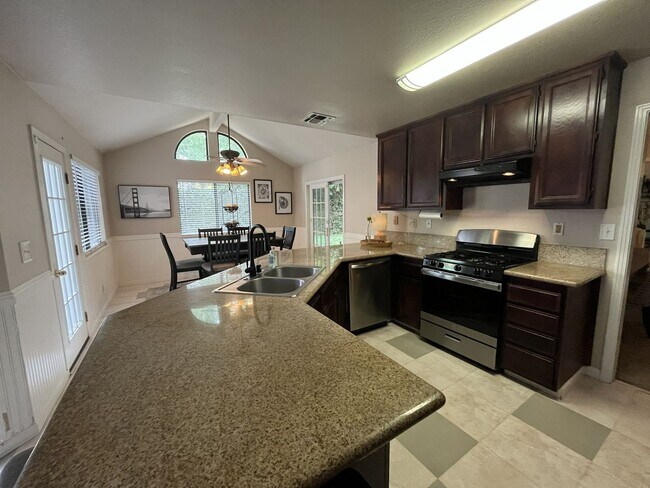 Building Photo - 434 Taggert Ct