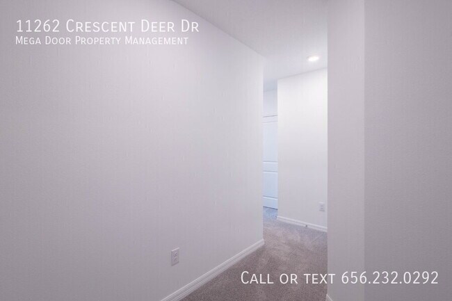 Building Photo - 11262 Crescent Deer Dr