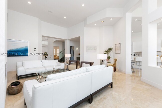 Building Photo - 954 Sanibel Dr