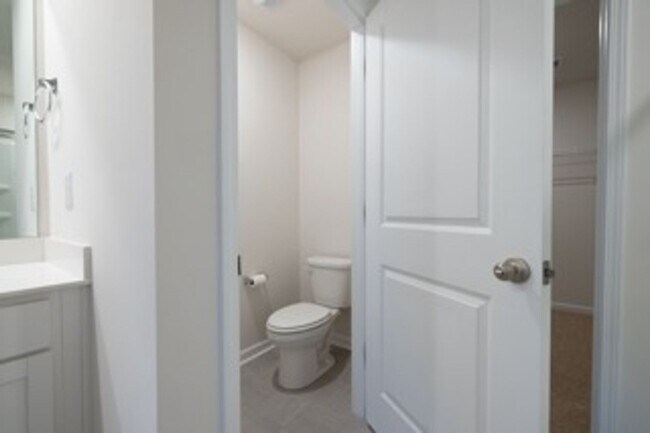 Building Photo - 4 Bedroom Home in Pendleton, SC