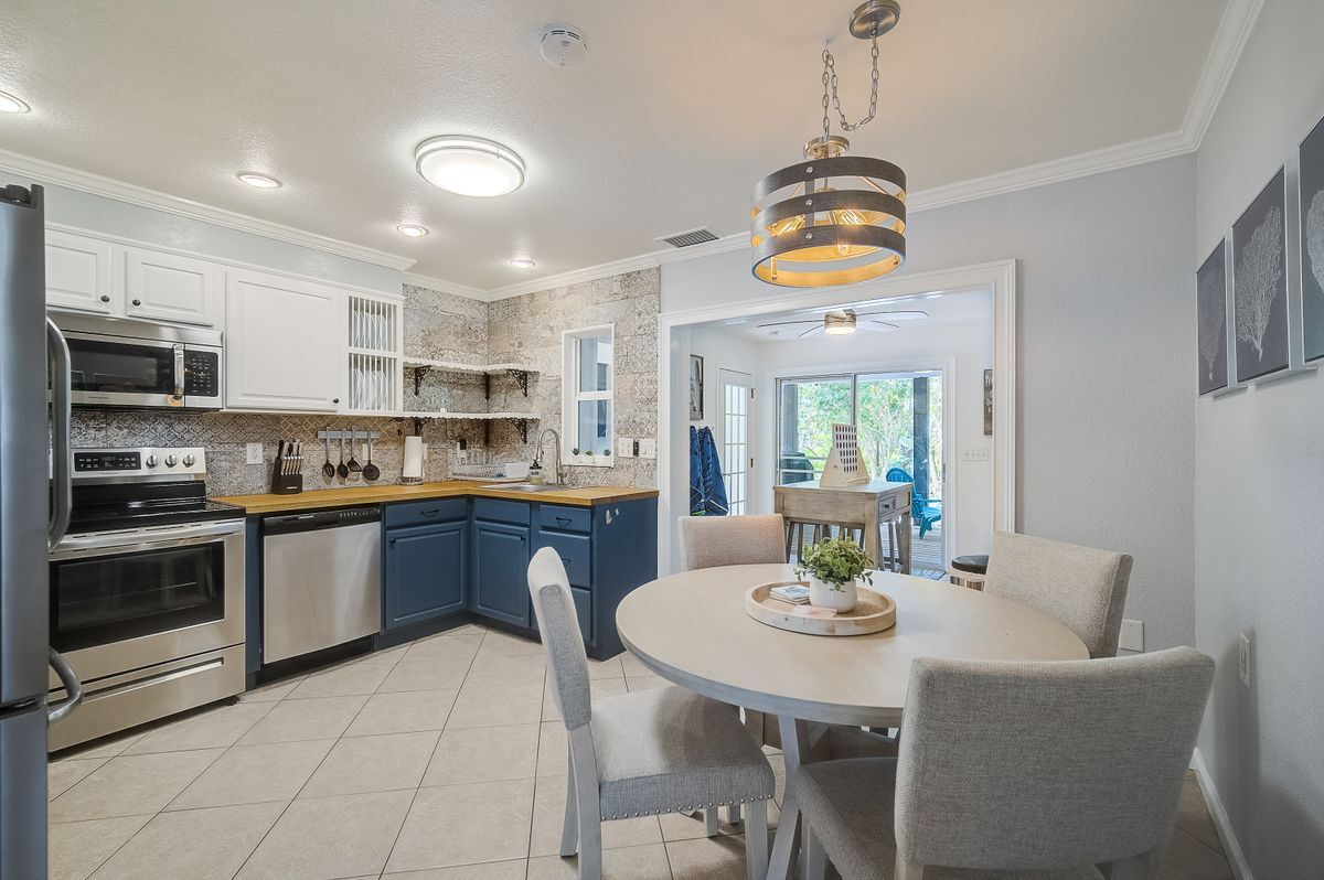 Building Photo - 426 Eagles Nest Ln