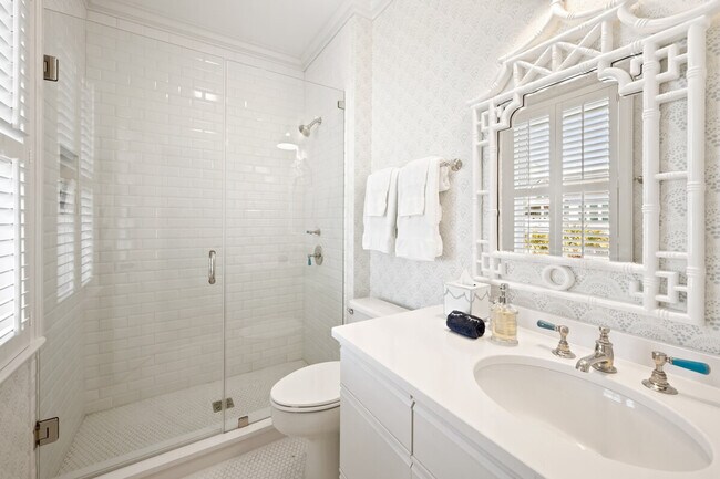 Building Photo - 886 Debordieu Blvd