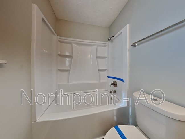 Building Photo - 2741 Oxford Dr