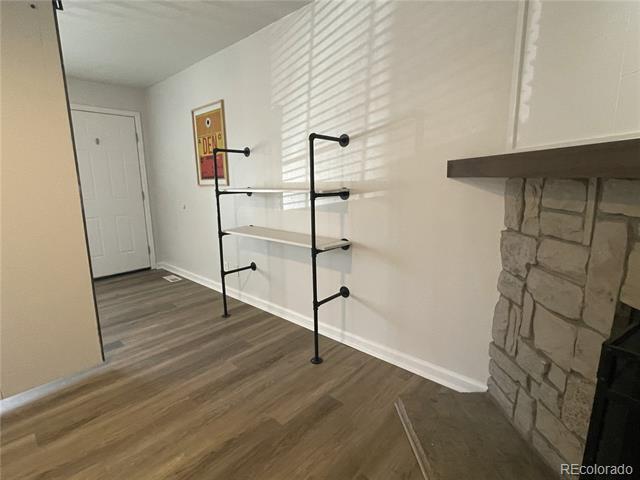 Building Photo - 61 S Sable Blvd