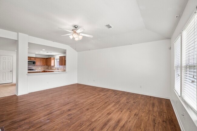 Building Photo - 3211 Falcon Trail Dr