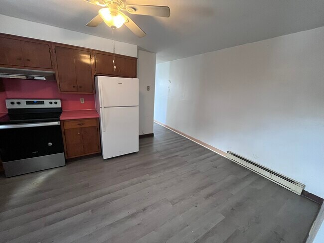 Building Photo - Herndon Apartments