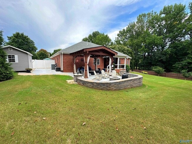 Building Photo - 318 Freedom Ct