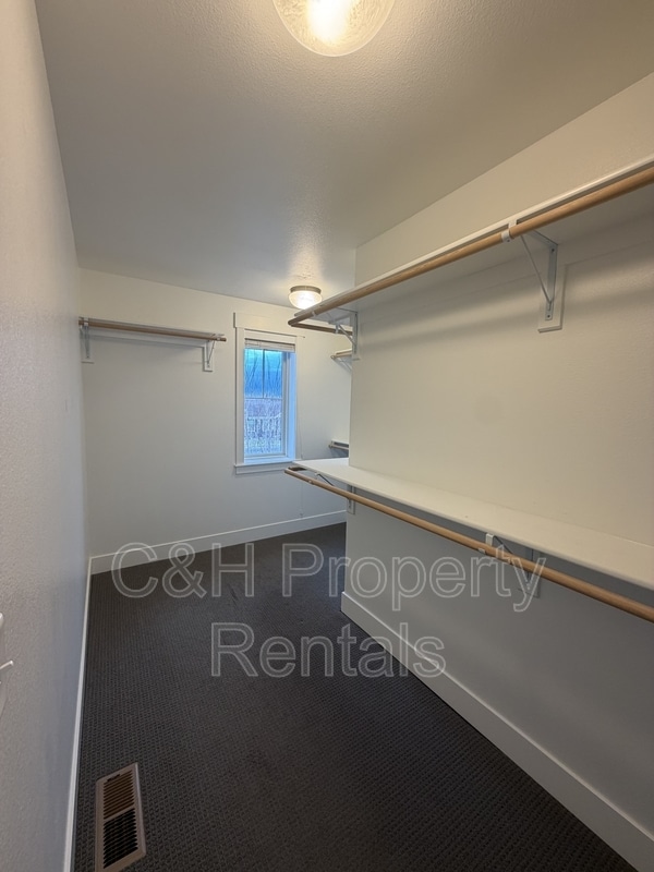 Building Photo - 1826 Walter Creek Blvd