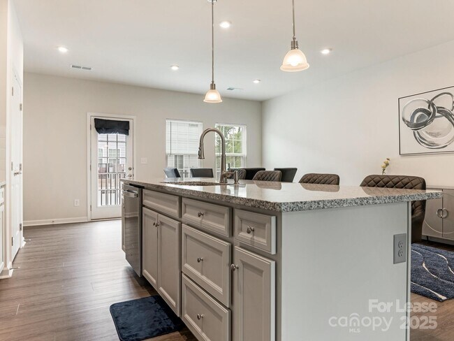 Building Photo - 1409 May Apple Dr