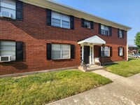 Building Photo - 1013 St Paul Ct