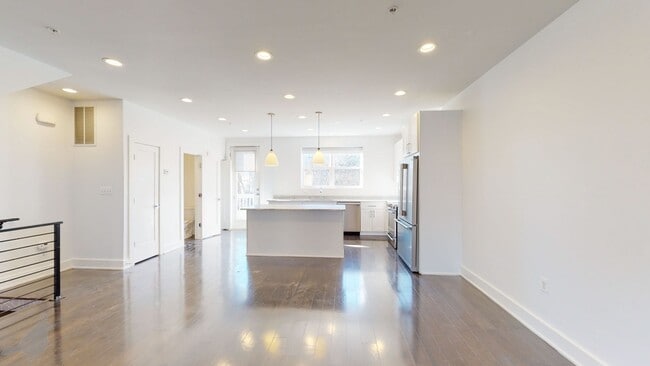 Building Photo - Stunning and Spacious Duplex in Brookland w/ Parking!