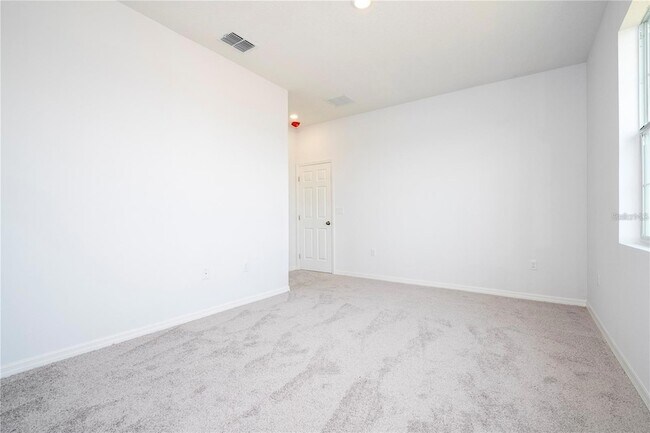 Building Photo - 875 Colville Dr