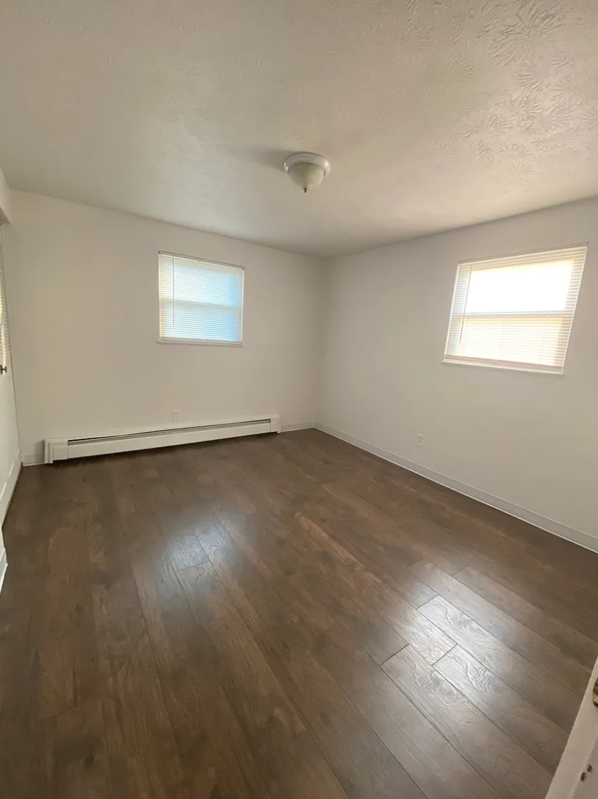 Building Photo - 3996 S Schenley Ave