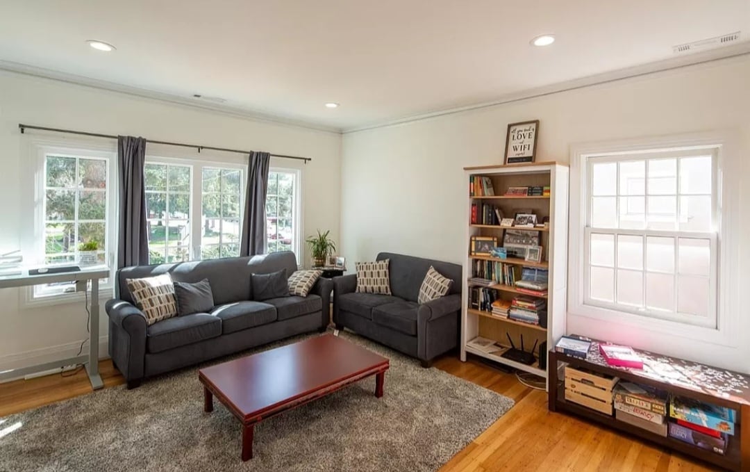 Building Photo - 2720 College Ave