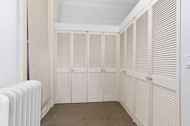 Building Photo - Great Heritage Hill Apartment for Rent