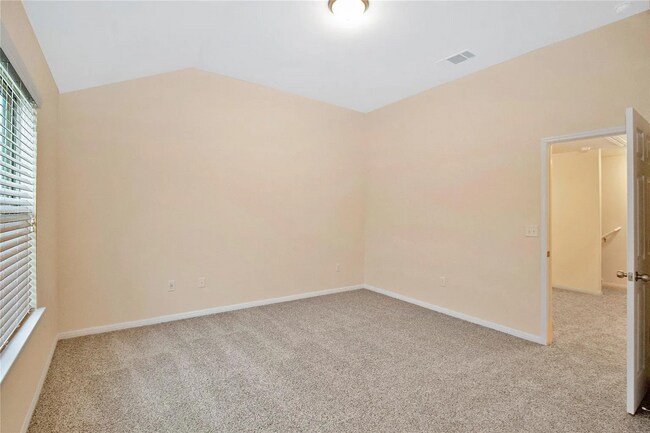 Building Photo - Charming 3-Bedroom Townhome in South Austi...