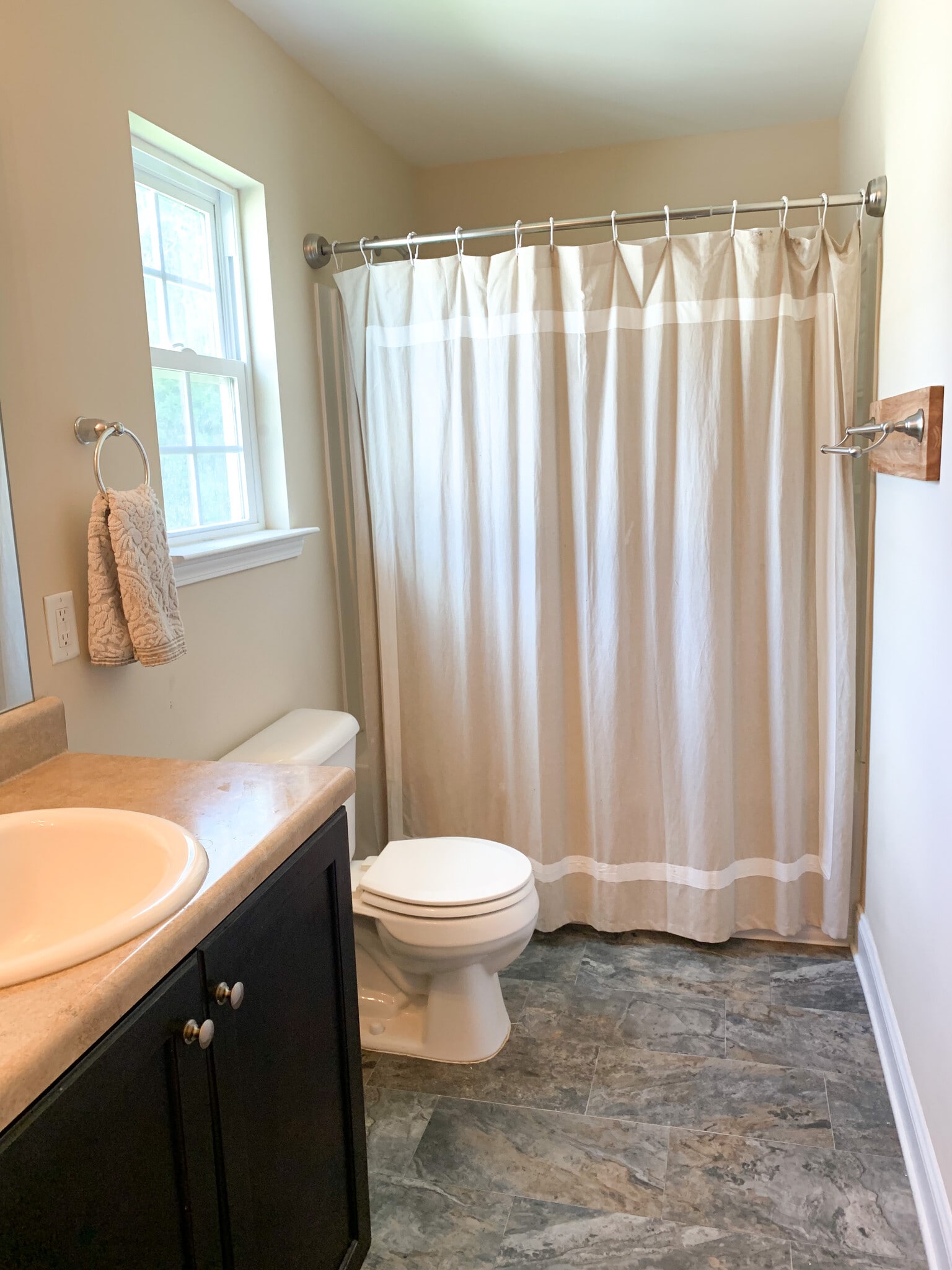 MASTER BATH 2 - 110 Ristona Dr