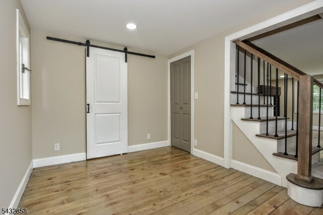 Building Photo - 6 Standish Ln