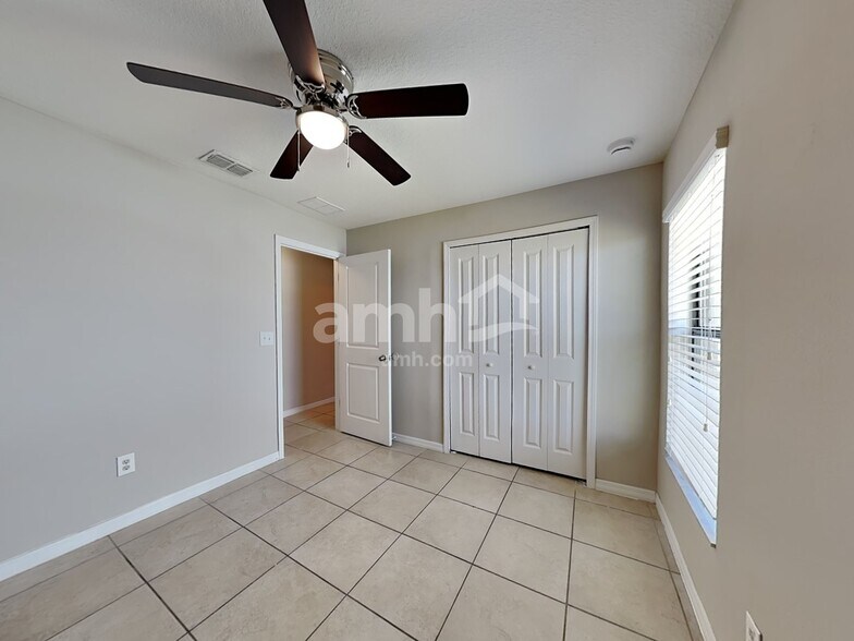 Building Photo - 10116 Carloway Hills Dr