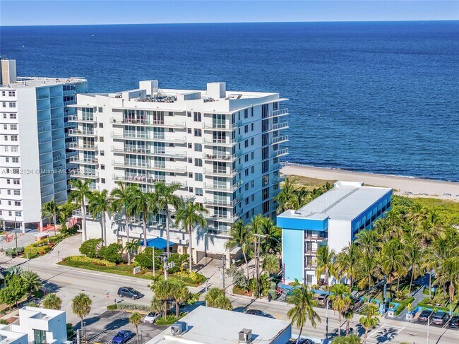 Building Photo - 704 N Ocean Blvd