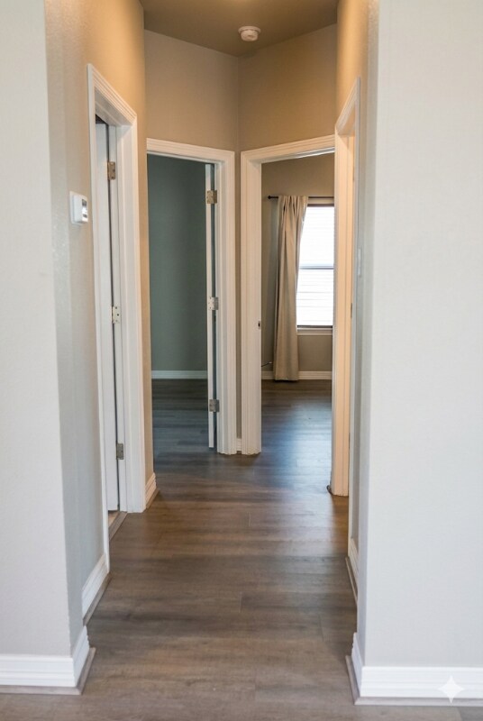 Building Photo - 104 Seattle Slew Dr