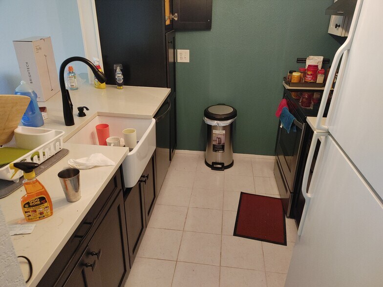 Current home setup - Kitchen - 1740 NE 86th St