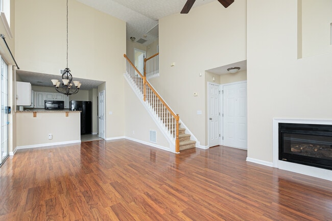 Building Photo - 726 Windcroft Cir NW