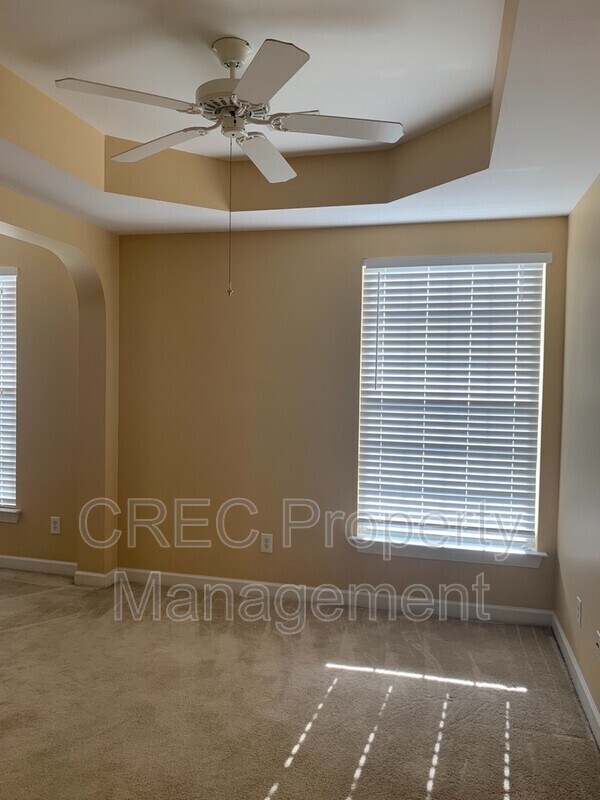 Building Photo - 1415 Belcourt Ln