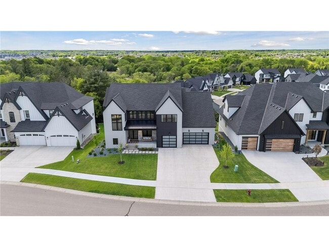 Building Photo - 6297 Yuma Ln N