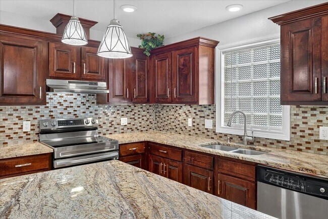 Building Photo - 4430 Cedar Pass Dr