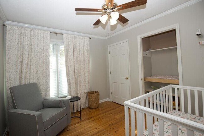 Building Photo - 209 Selkirk Trail