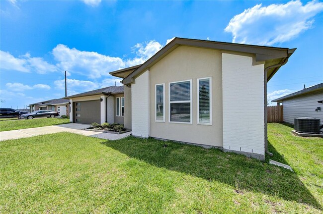 Building Photo - 7322 Marina Hts Wy