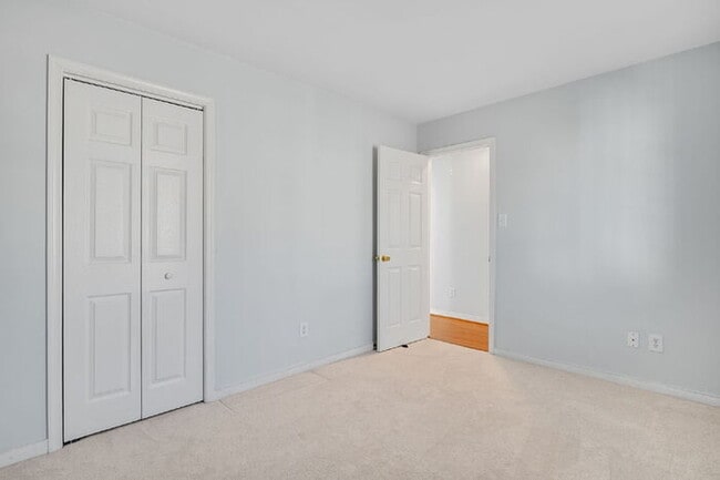 Building Photo - 11704 Park Forest Ct