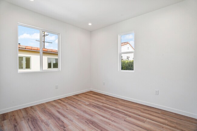 Building Photo - 5185 20th St