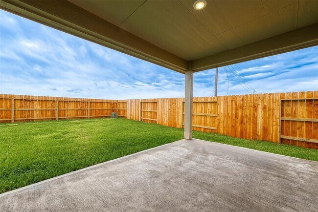 Building Photo - 3106 Elm Br Dr