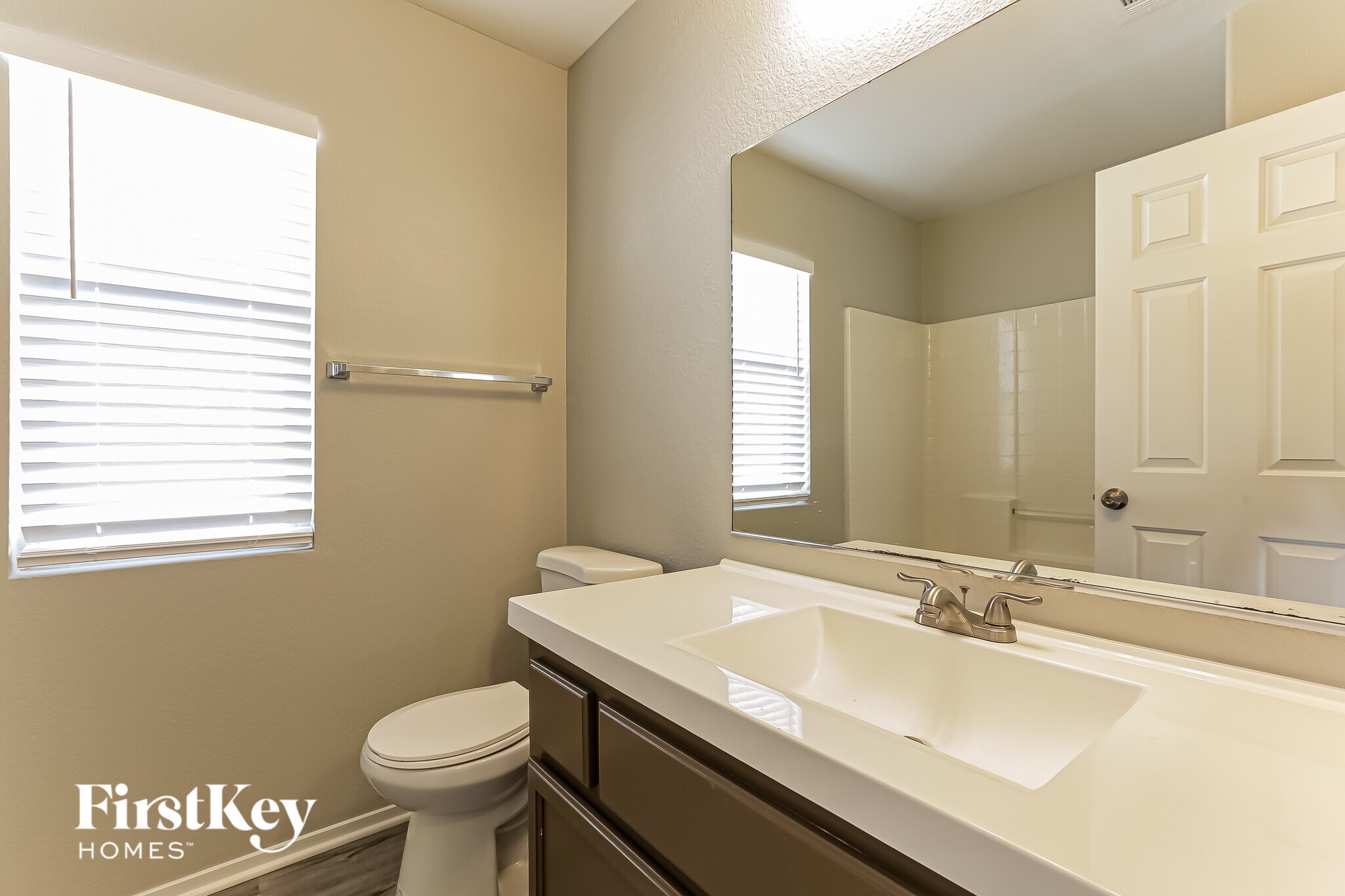 Building Photo - 5217 N Painted Pebble St