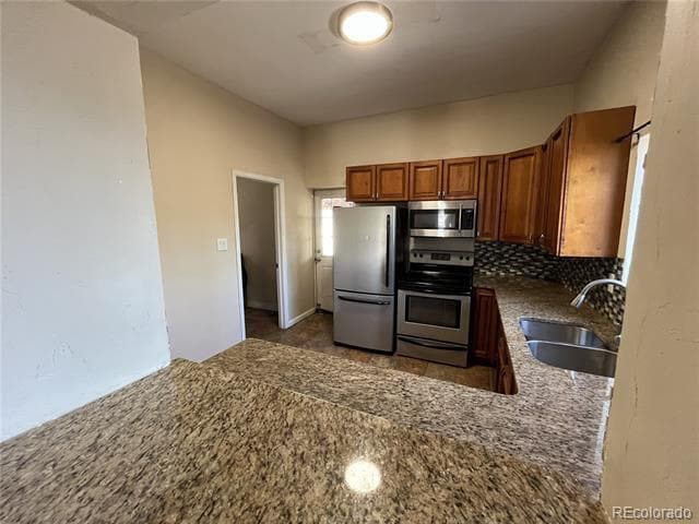 Building Photo - 677 Galapago St