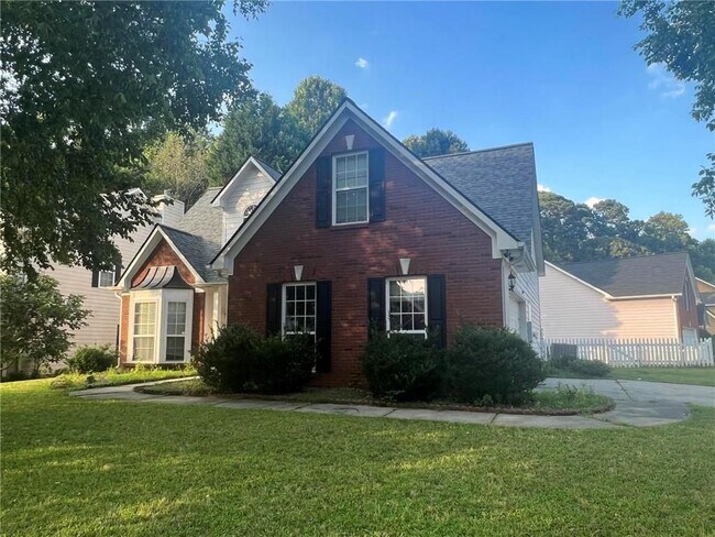 Building Photo - 665 Peachtree Trails Dr
