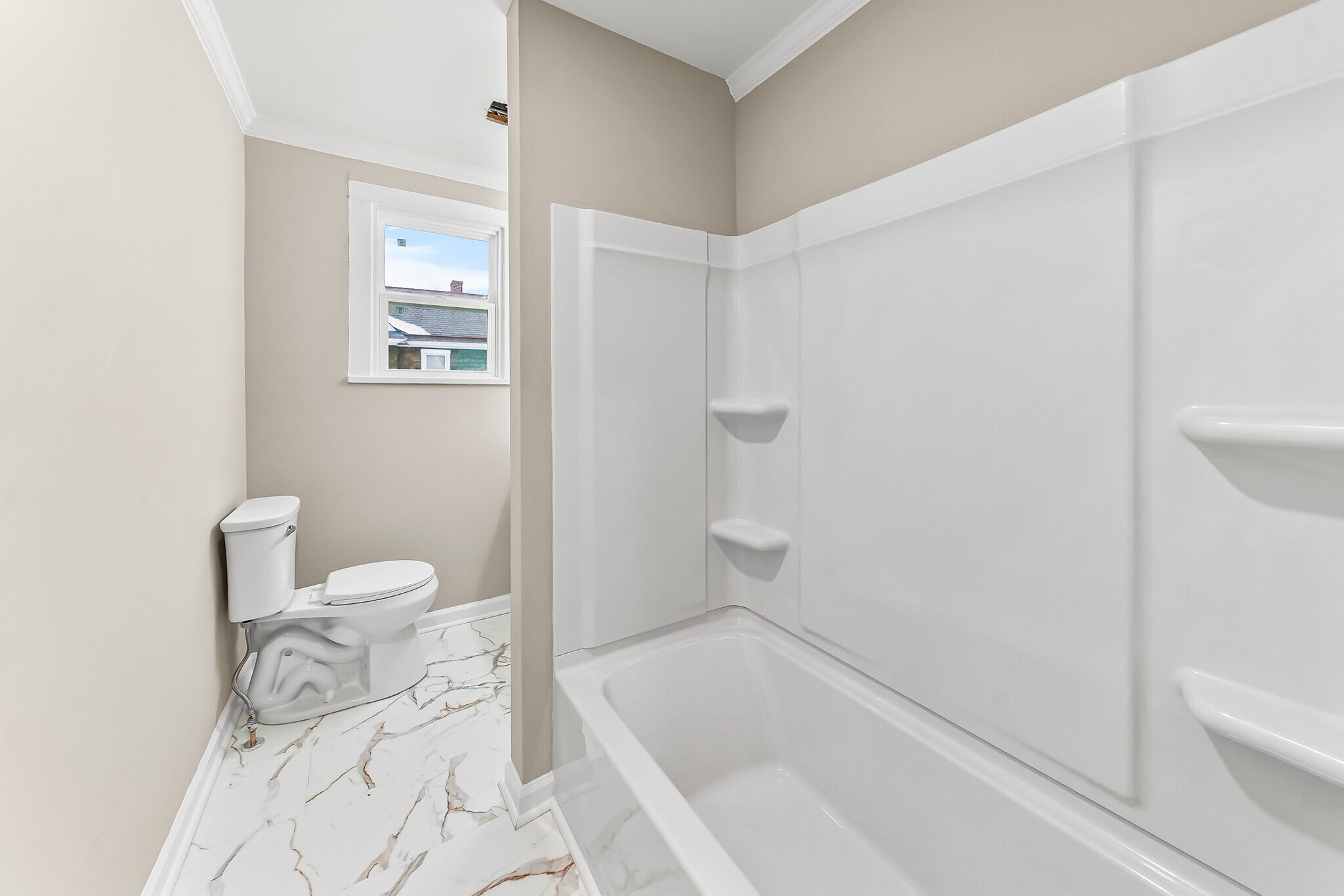 Building Photo - 640 Market St