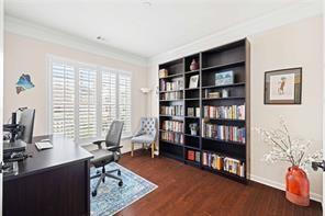 Building Photo - 496 Spring View Dr