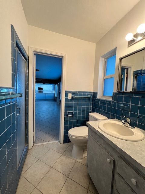 Building Photo - 2801 W Canal St N