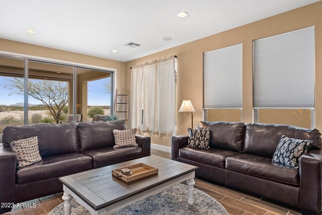 Building Photo - 4456 Covered Wagon Trl