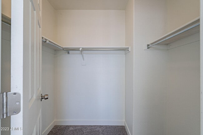 Building Photo - 4244 E Gleneagle Dr