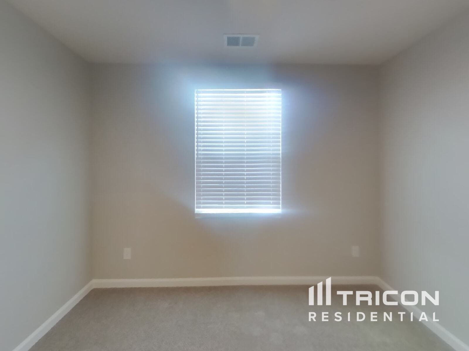 Building Photo - 8920 Celtic Dr