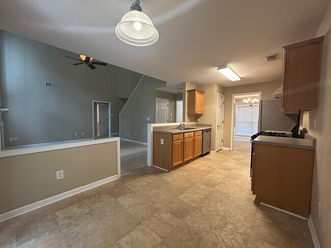 Building Photo - 1608 Hemburg Trace