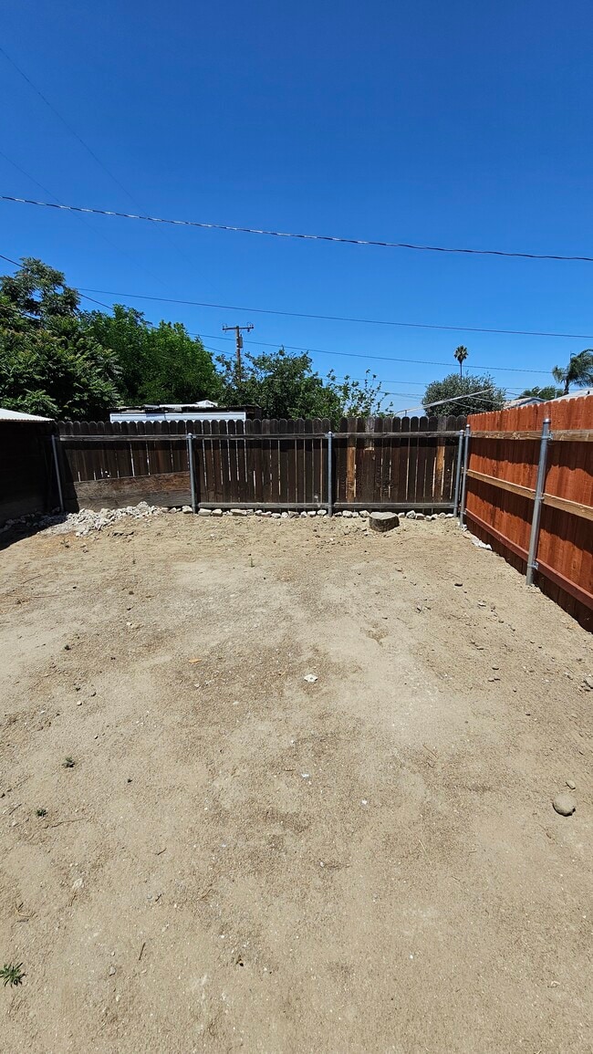 Building Photo - 303 Elmwood Ave