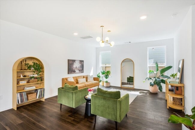 Primary Photo - 25919 Chicory Dr