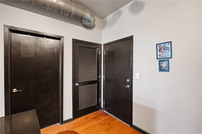 Building Photo - 5300 Peachtree Rd