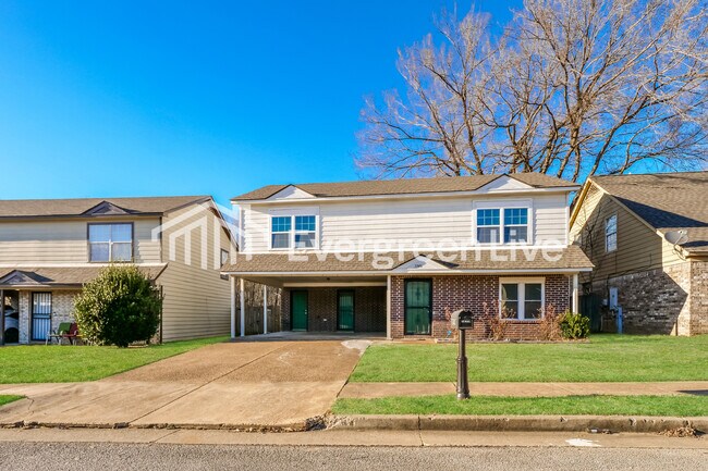 Building Photo - 3946 Chelsea Hill Dr